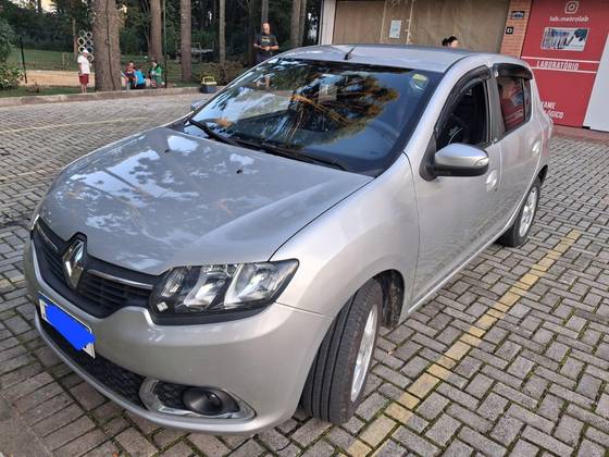 RENAULT SANDERO 1.0 12V SCE FLEX VIBE MANUAL RENAULT SANDERO 1.0 12V SCE FLEX VIBE MANUAL